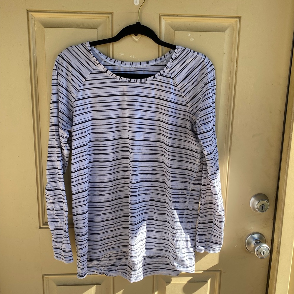 lulu lemon longsleeve sz lg